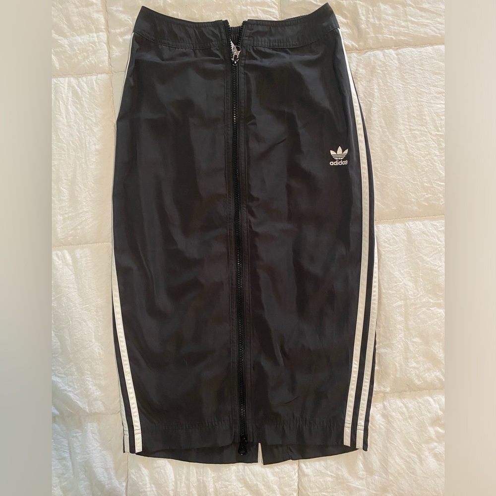 New NWT XS Adidas Originals Eco Friendly Long Track Skirt Women's HM2156